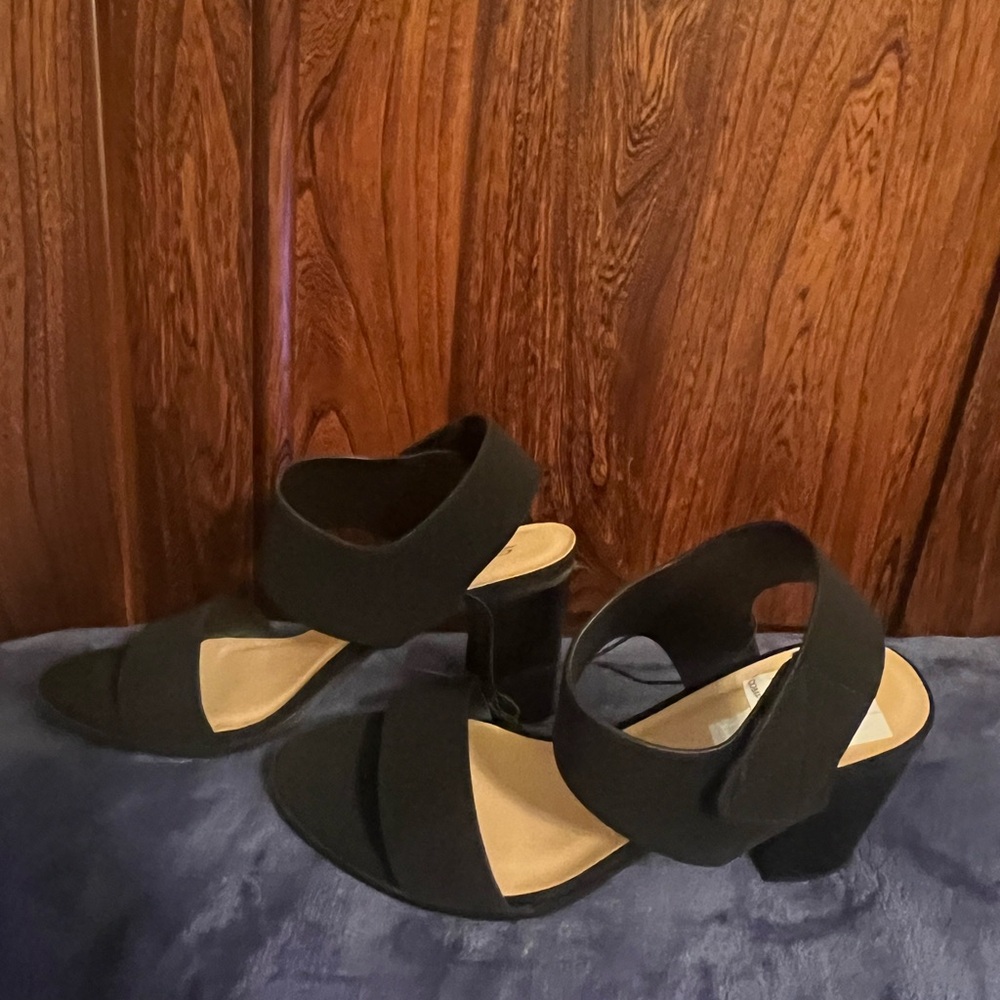 Soda Black Womens size 7.5 Sandals, Velcro felt like straps, new with tag - Picture 3 of 9